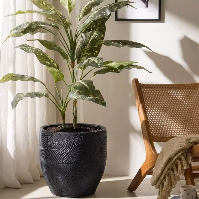 Wyld and Coco Black Fibre Clay Round Planter with Leaf Pattern, 42 cm Diameter