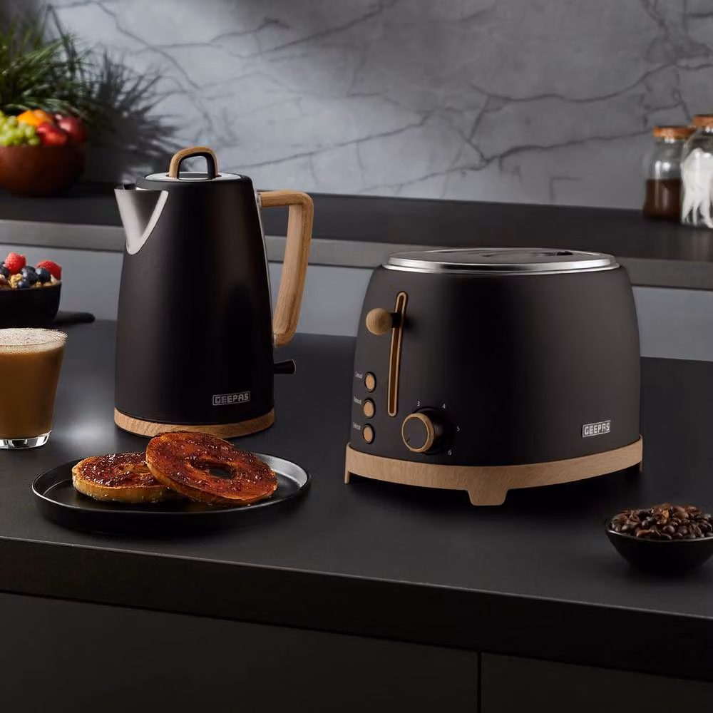 Geepas NordiQ Design Kettle and 2 Slice Toaster Set in Black – 2