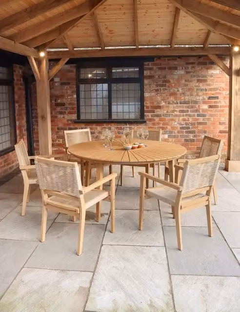 Royalcraft Roma 6 Seater Round Garden Table and Chairs Set in Natural Acacia Wood