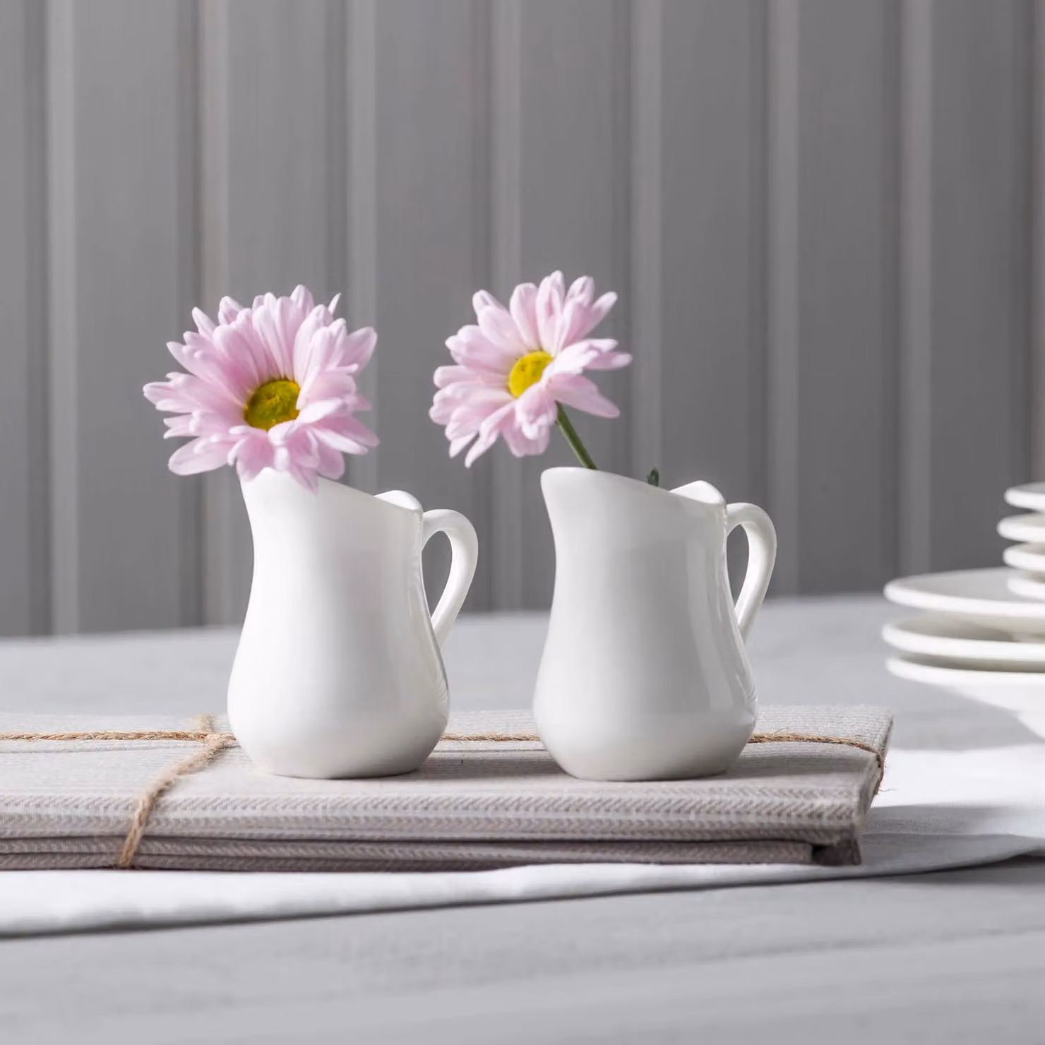 WM Bartleet & Sons Set of 2 Traditional Porcelain Bellied Creamer Jugs in White, 80 ml – 2