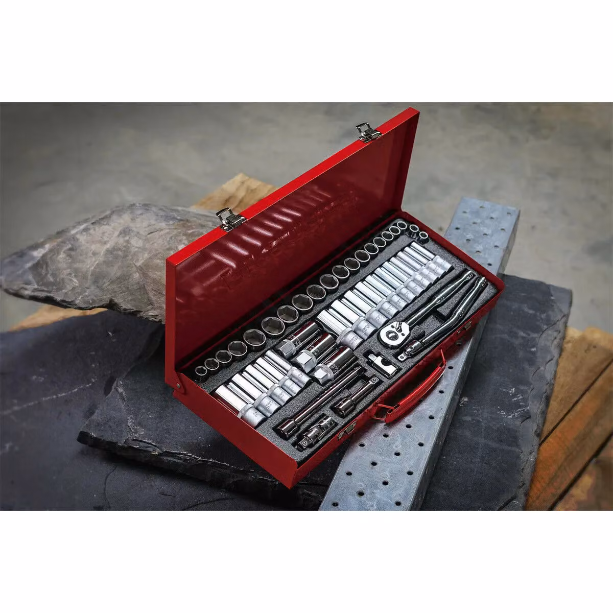 Loops 45 Piece Socket Set with 3/8 Inch Metric and Imperial Square Drive and 6 Point Socket Ratchet Handle in Silver and Multicolour – 3