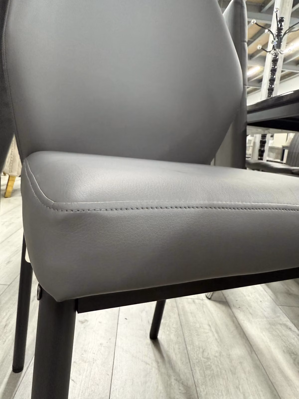 Modernique Set of 4 Modern Dining Chairs with Metal Frame and Synthetic Leather Padded Seats in Grey and Black – 5