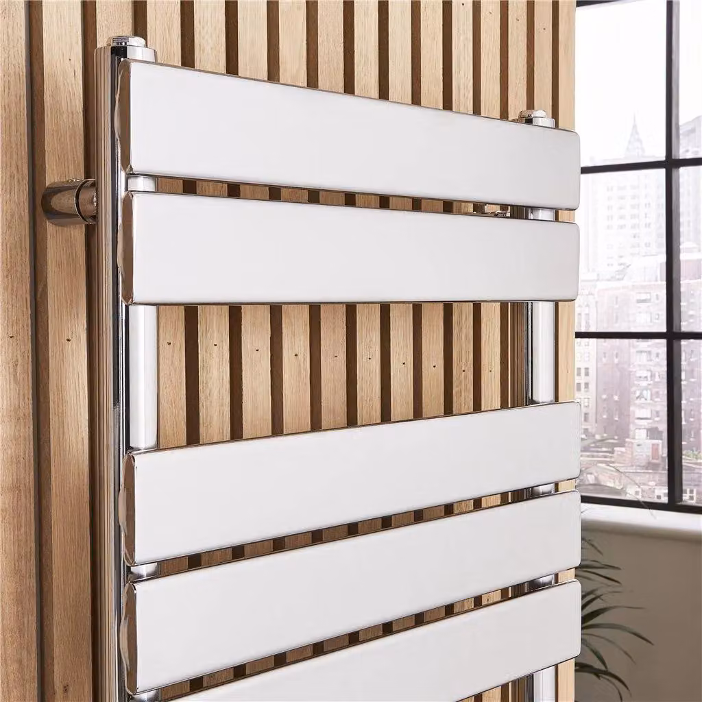 Clifton Chrome Vertical Bathroom Towel Radiator in Silver, H x W: 120 x 60 cm – 3
