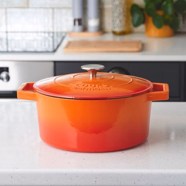 Cooks Professional Enamelled Cast Iron Casserole Dish, Orange, Diameter: 26 cm