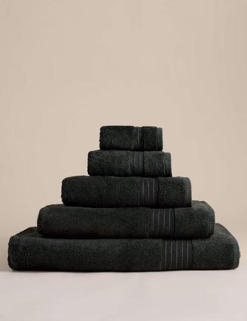 M&S Fluffy Egyptian Cotton Terry Towel in Green