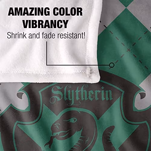 Warner Brothers Harry Potter Slytherin Plaid Sigil Fleece Blanket in White and Multicolour, W/D/H: 152 x 127 cm – 3