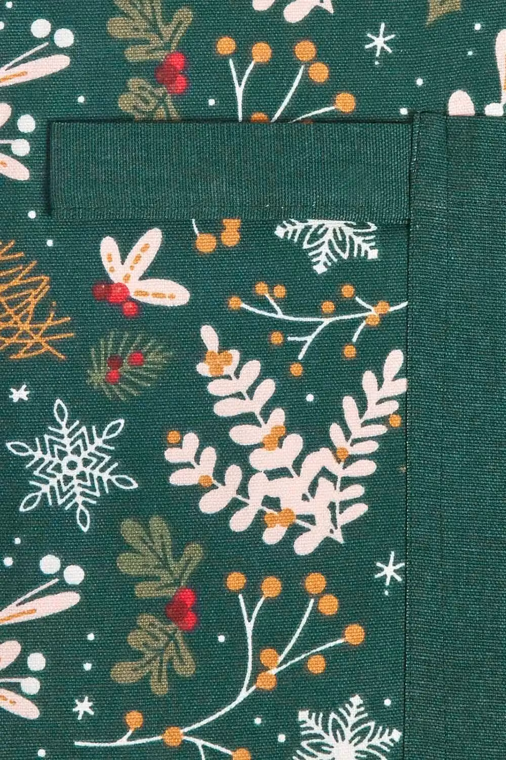 Homescapes Festive Forest Green Cotton Christmas Apron for Adults in Green, Red and Gold – 2