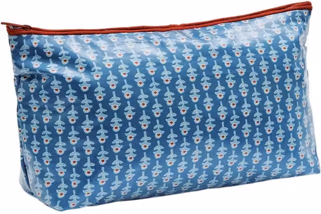 Land & Shore Sprout Small Wash Bag in Blue and Red – 1