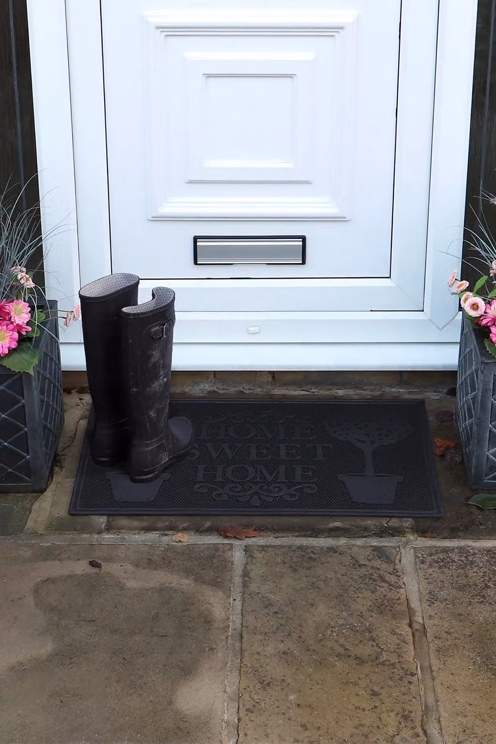 JVL Black Rubber Pin Scraper Doormat, W: 45 cm, D: 75 cm – 2