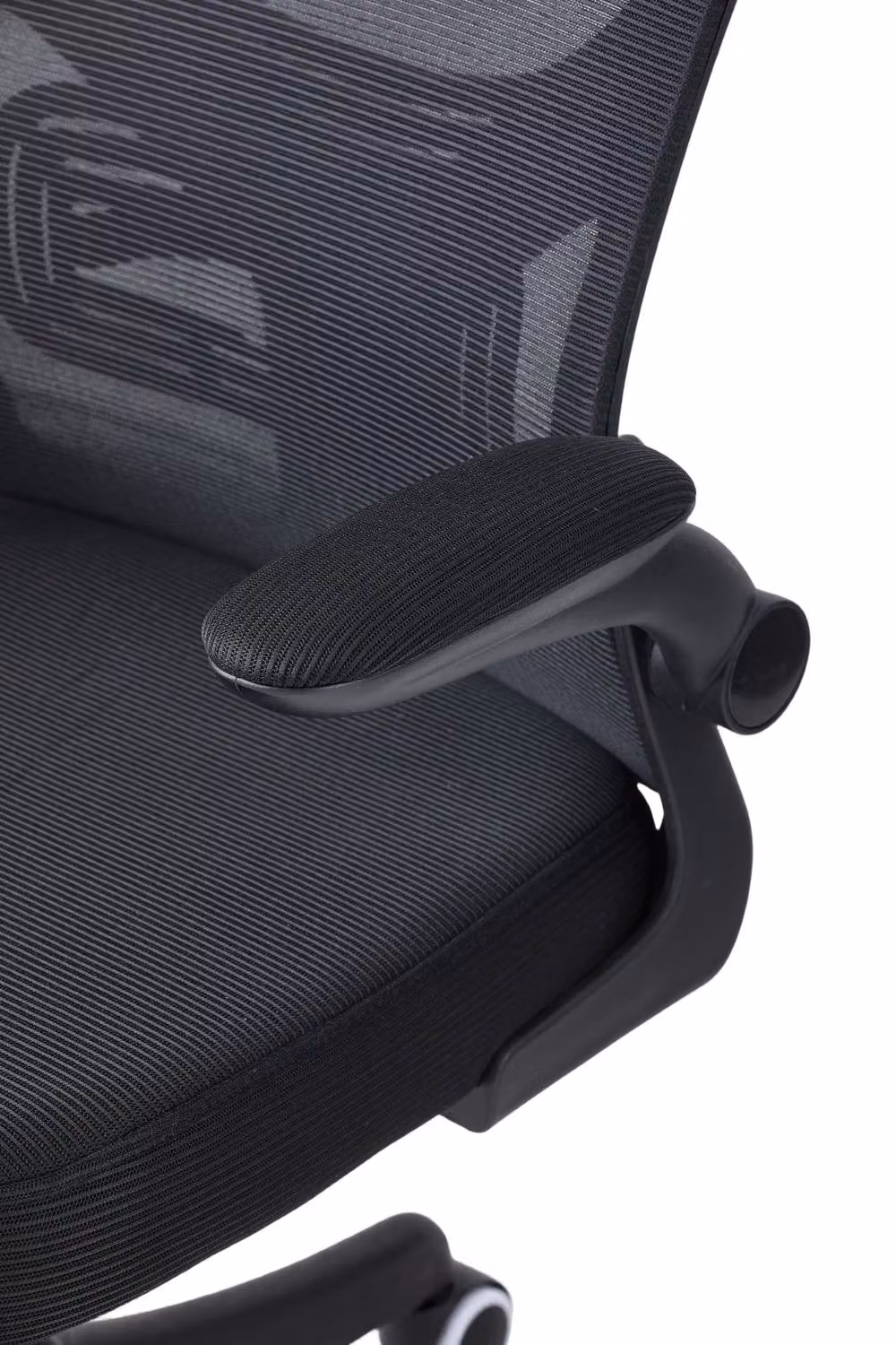 Living and Home Black Mesh Swivel Office Chair with Headrest and Armrests – 5