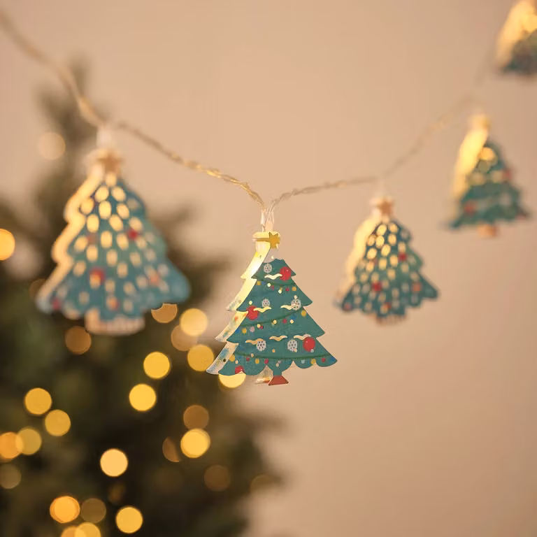 Lights4fun 10 inch O Christmas Tree Metal LED Fairy Lights in Multicolour with Timer