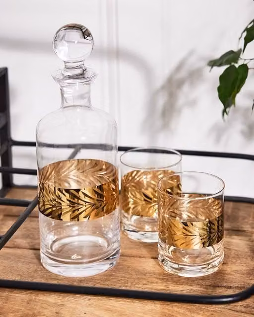 Dibor Art Deco Gold Embossed Whisky Decanter 1.5 l and 2 Tumblers 400 ml Set in Clear Glass – 1