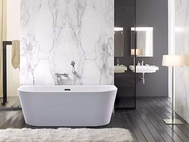 Vente-unique Asymmetric Semi-Island Acrylic Bathtub, White, W/D/H: 170 x 75 x 58 cm