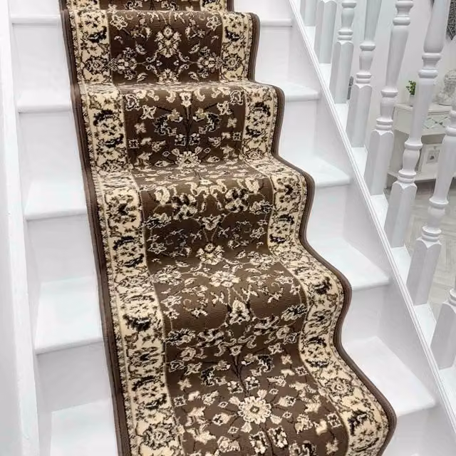 runrug Traditional Stair Runner Carpet in Brown, W: 70 cm, L: 480 cm – 1