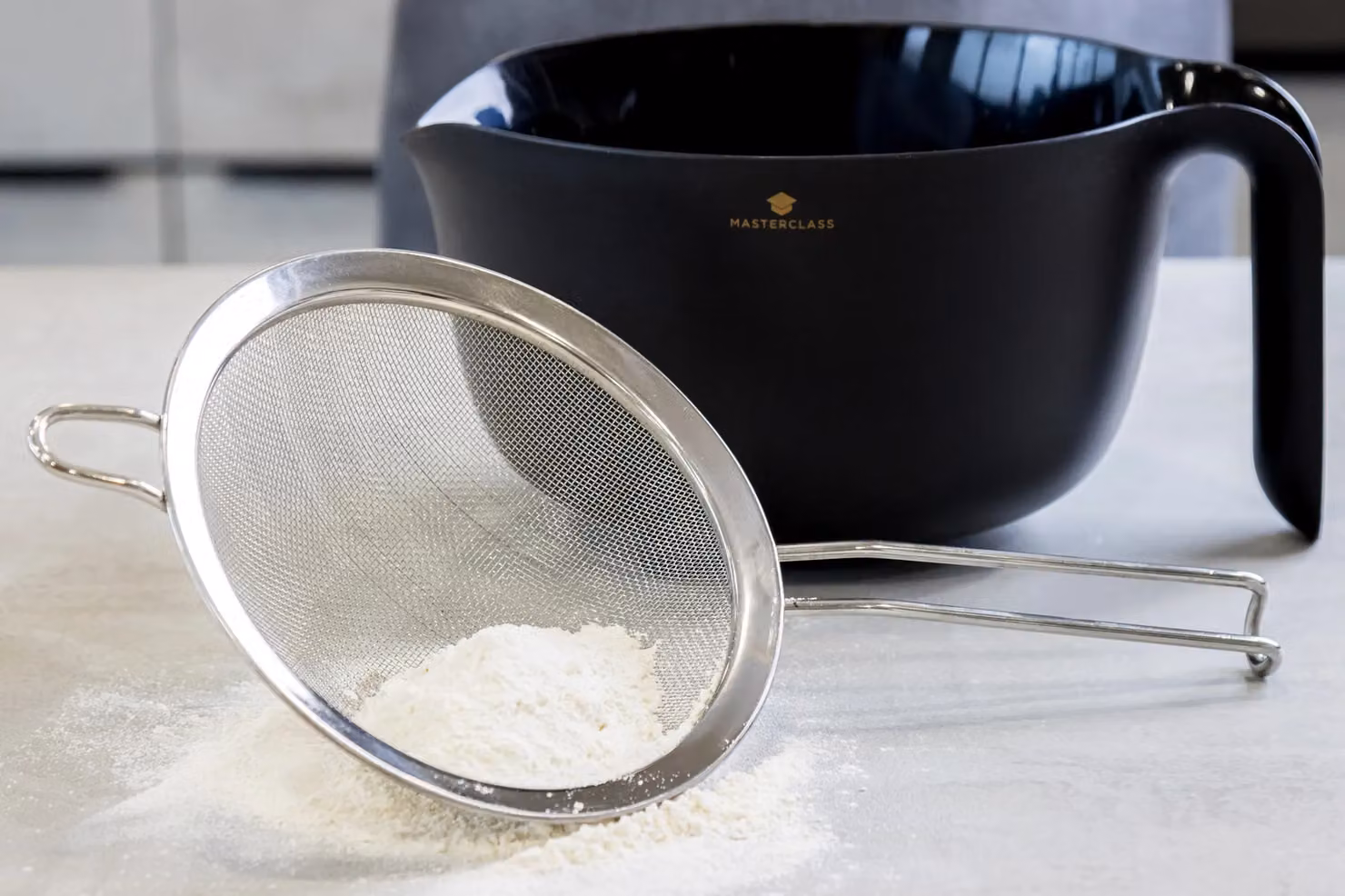 MasterClass Stainless Steel Fine Mesh Sieve in Silver, 18cm – 4