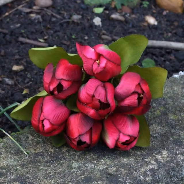 Kingsbury Gifts Red Artificial Silk Tulip Bunch, Height: 29 cm