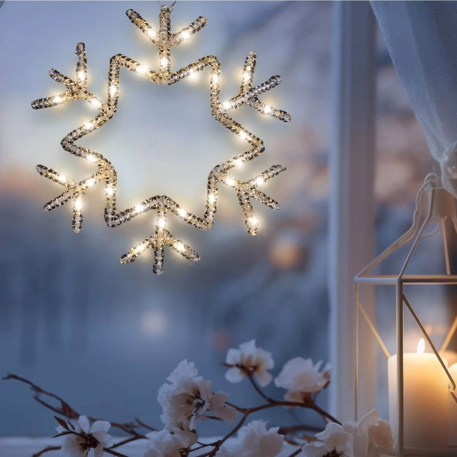 Pegdev Elegant Pre Lit Snowflake Christmas Hanging Light, Warm White Micro LEDs, White, Diameter: 25 cm – 2