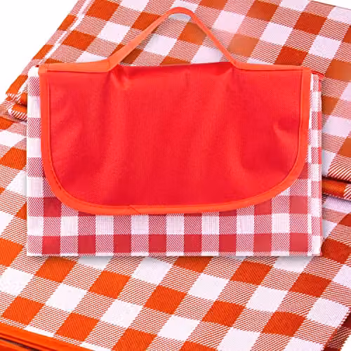 VFM Red Waterproof Picnic Blanket with Carry Handle – 3