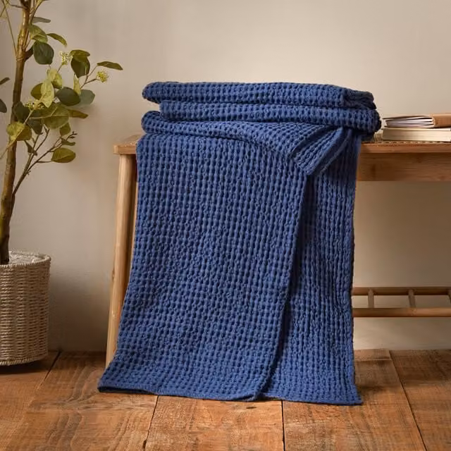 Pineapple Elephant Navy Blue Waffle Pique Cotton Throw, W: 150 cm, L: 200 cm