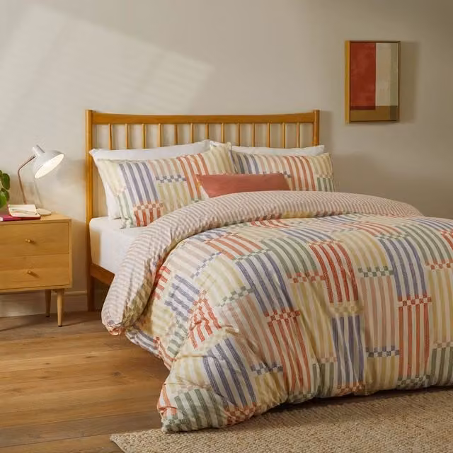 Duvet Day Madison Stripe Reversible Soft Touch Duvet Cover Set, Multicolour, 140 x 200 cm