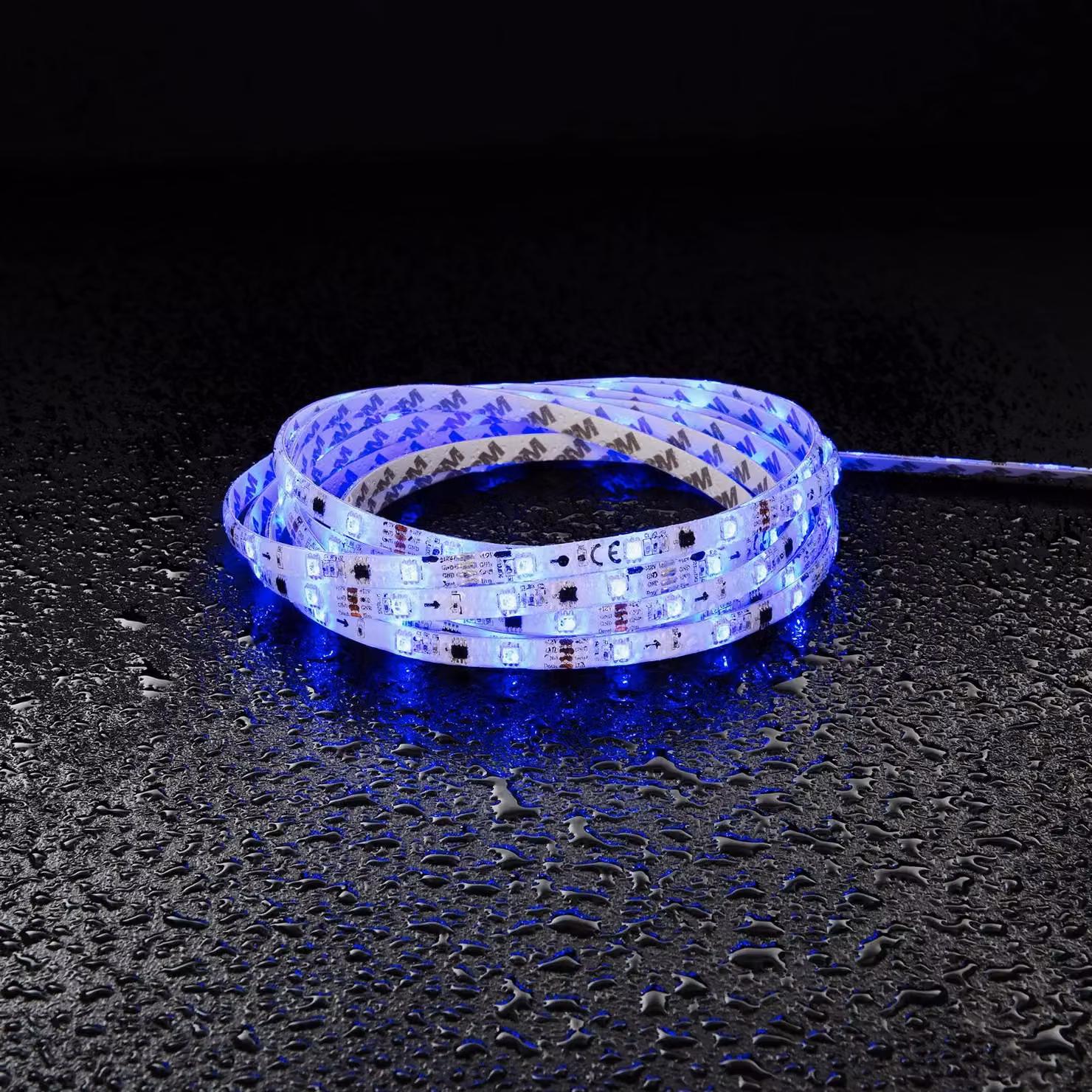 Loops RGB Flexible Tape Light Kit with 24W LED Driver and Remote Control, 5m, Multicolour, IP44 Rated – 2