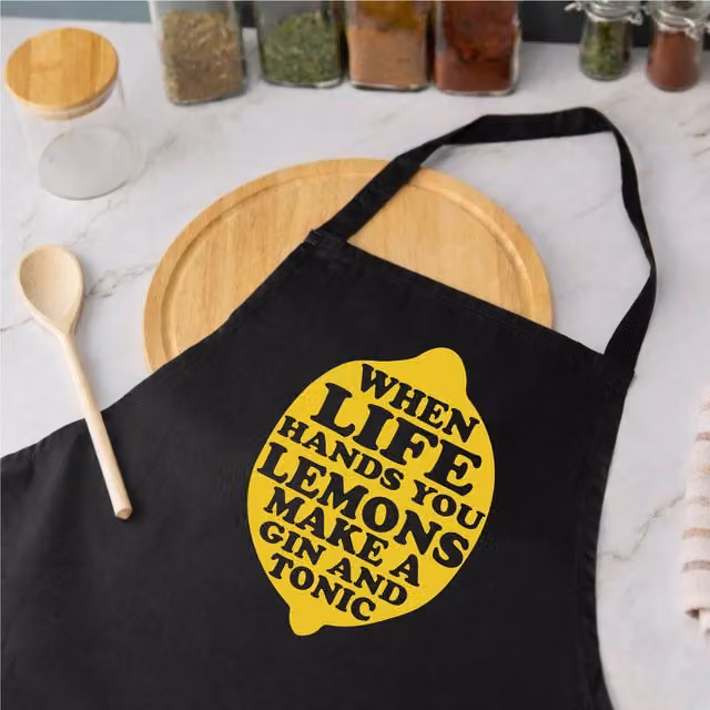 60 Second Makeover When Life Gives You Lemons Make a Gin and Tonic Apron in Black