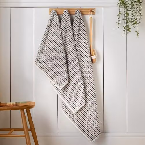 Catherine Lansfield Rice Weave Stripe Cotton Bath Towel in Grey, W: 70 cm, H: 127 cm