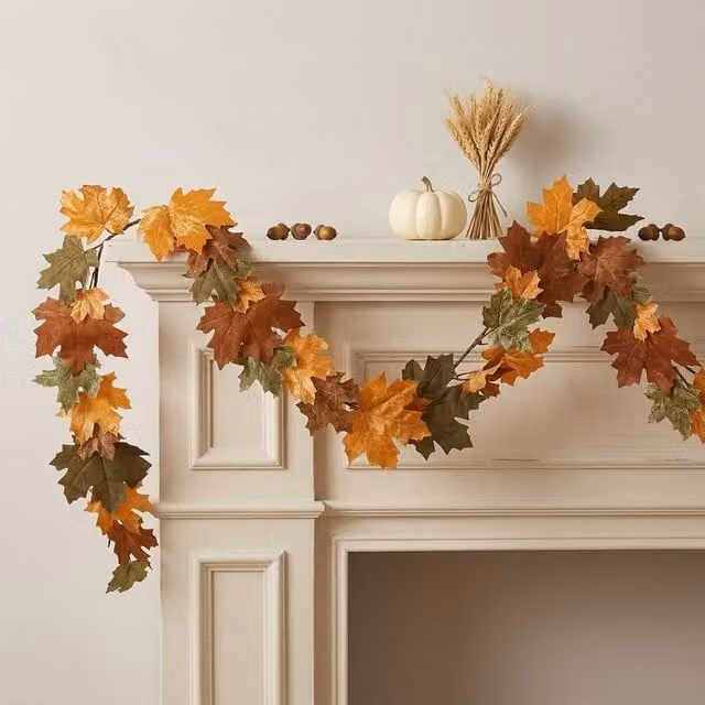 Garden Greatness The Harvest Velvet Mixed Autumn Garland in Multicolour and Orange