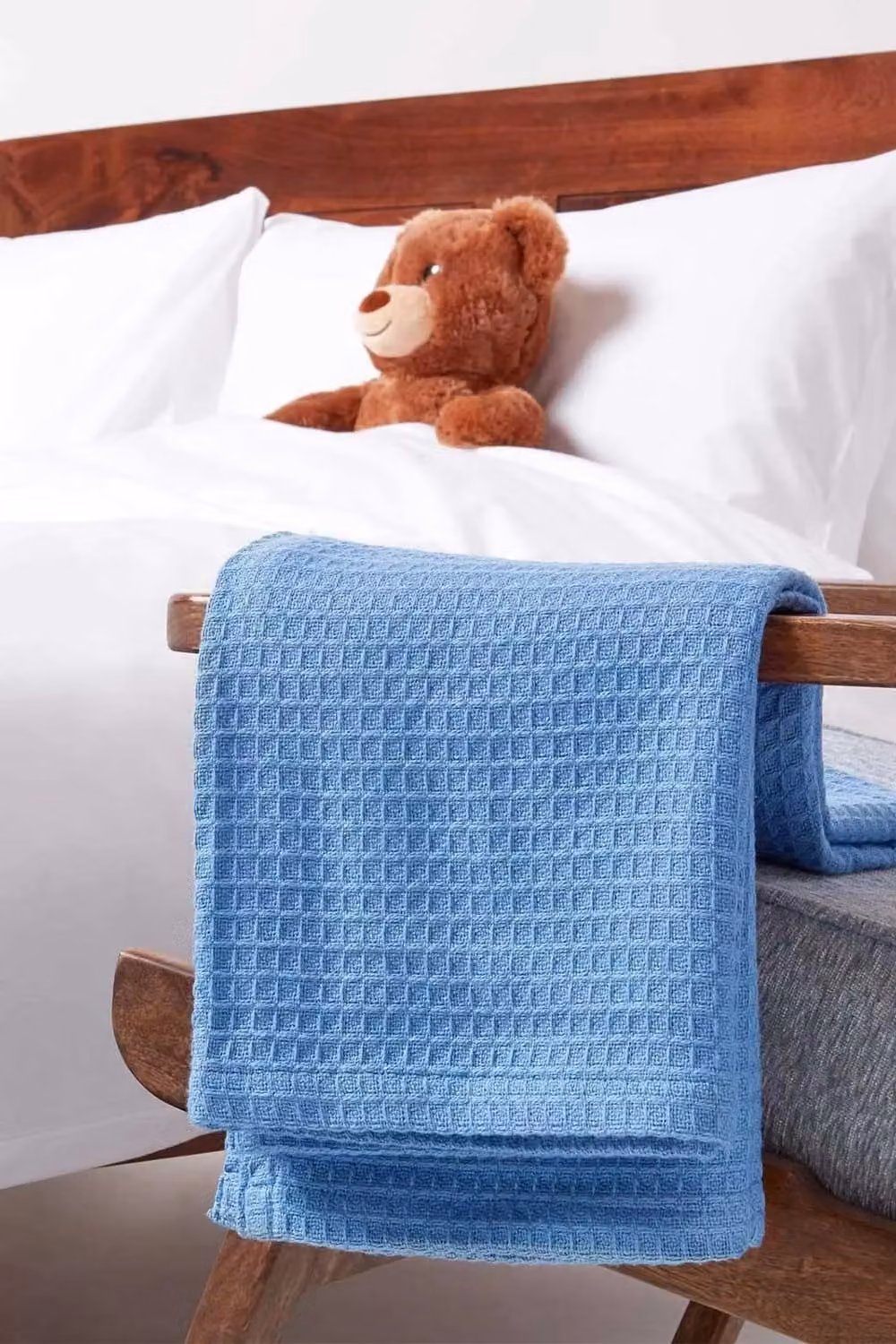 Homescapes Organic Cotton Waffle Pique Baby Blanket in Blue, W/D/H: 90 x 112 cm – 2