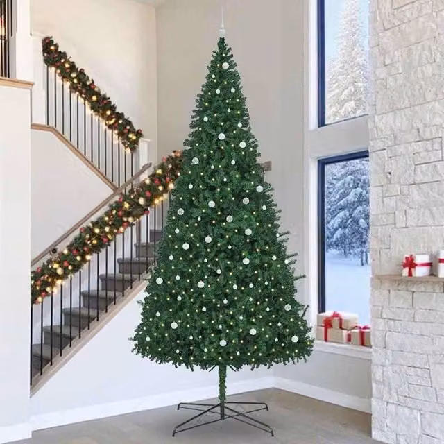 Berkfield Home Green Christmas Tree with Decorative String Lights, 400 cm