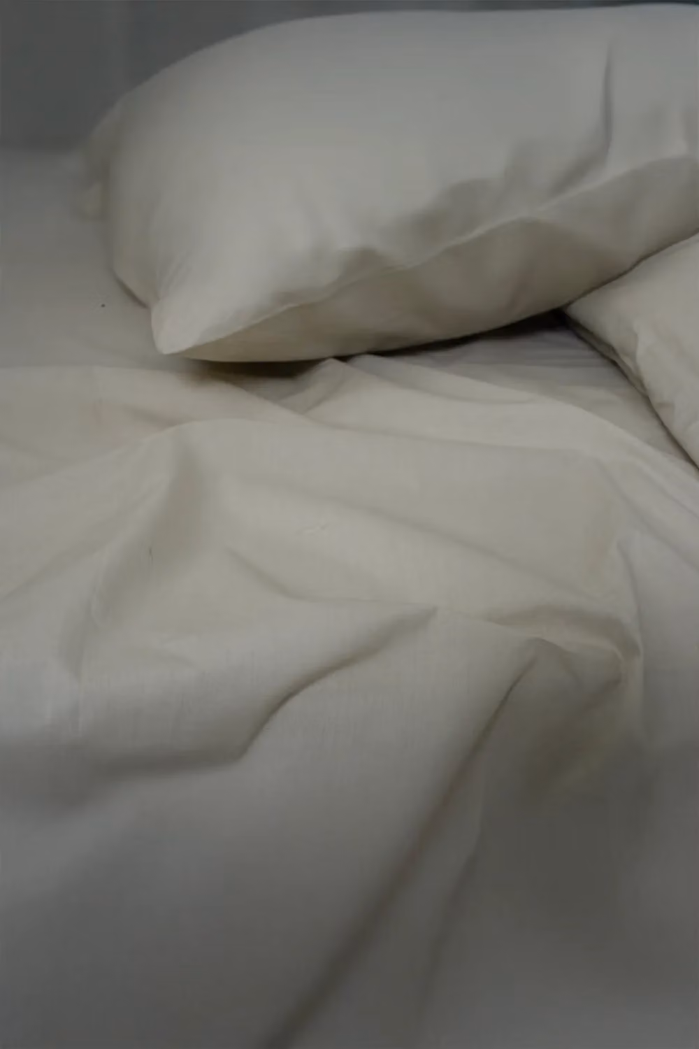 The Lyndon Company 200 Thread Count 100% Cotton Fitted Sheets in Taupe, W/D/H: 140 x 200 cm – 2