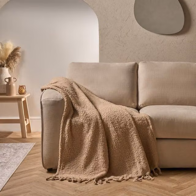 OHS Fleece Throw Blanket with Fringes in Beige and Yellow