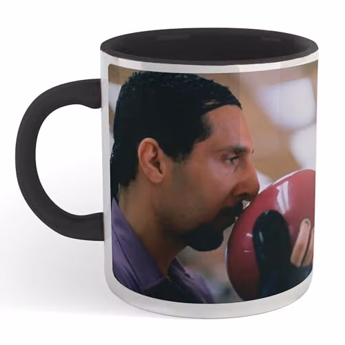 Zavvi Big Lebowski Jesus Scene Ceramic Mug in Black and Multicolour