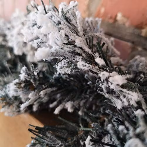 Samuel Alexander 9ft (2.7m) Christmas Snow Flocked Woodcote Fir Garland in Green and White – 4
