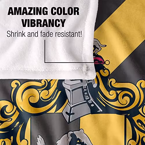 Warner Brothers Harry Potter Hufflepuff Crest 4 White Fleece Throw Blanket W/D/H: 152 x 127 cm – 3