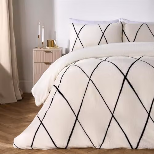 OHS Diamond Check Teddy Fleece Duvet and Pillowcase Set, Monochrome, W/D/H: 200 x 200 cm – 1
