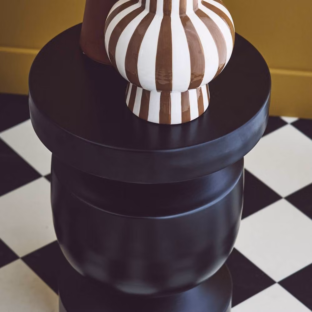 sweeek Black Metal Geometric Side Table with Round Top, H 75.0 x W 30.5 x D 30.5 cm – 3