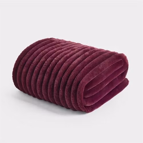 OHS Burgundy Faux Ribbed Fleece Throw Blanket, W/D/H: 125 x 150 cm – 1
