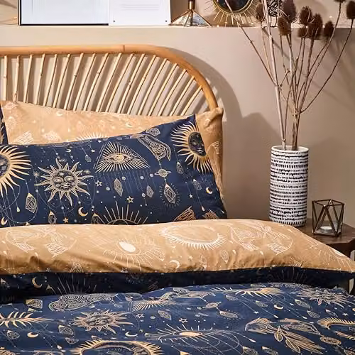 Riva Home Constellation Reversible Polycotton Duvet Cover and Pillowcase Set with Star Print in Gold, Blue and Bronze, 140 x 200 cm – 2