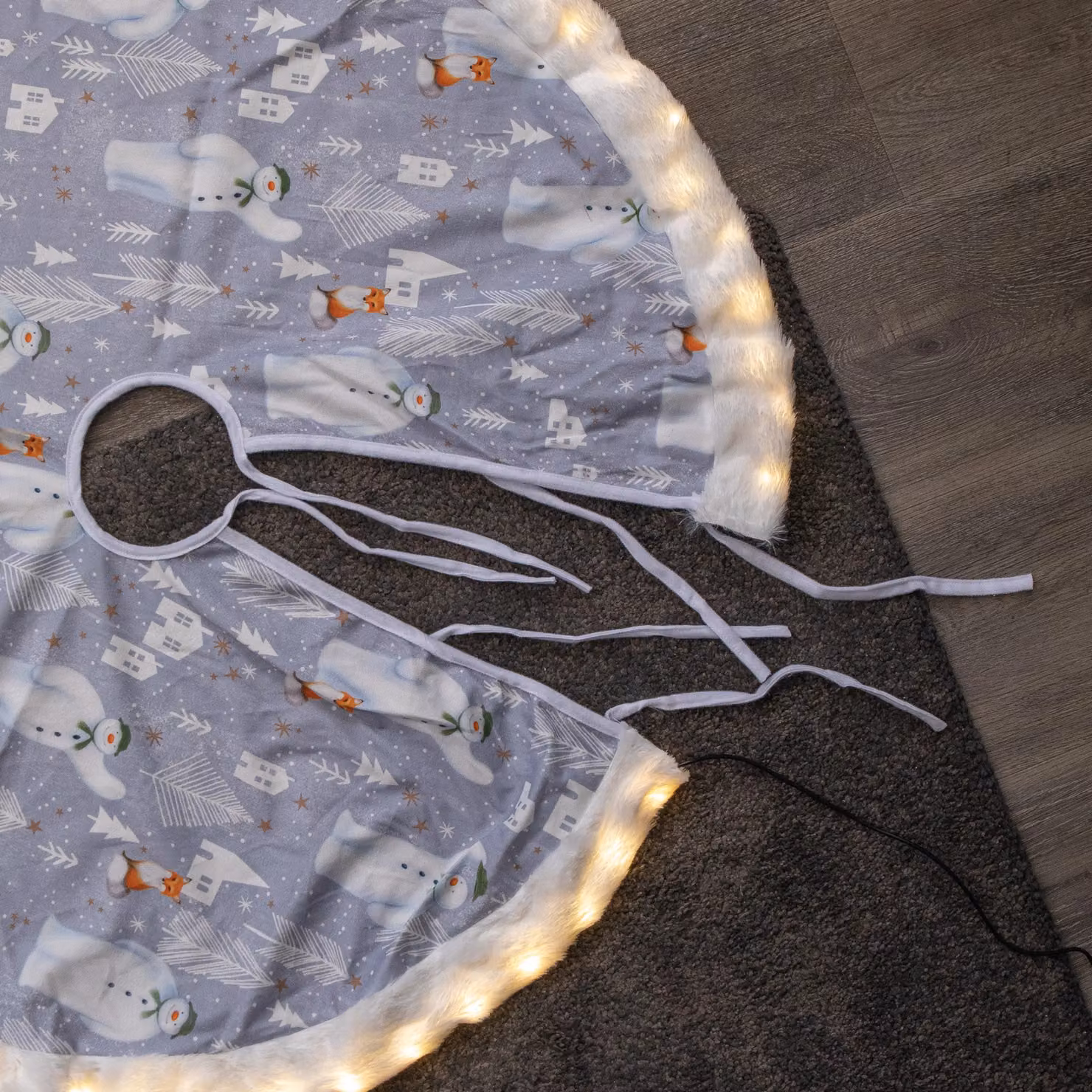 Samuel Alexander The Snowman USB LED Fabric Christmas Tree Skirt in Grey, 90cm – 5