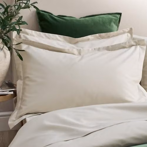 Christy 400 Thread Count Mako Satin Cotton Duvet Cover Set with Pillowcases in Beige, W/D/H: 180 x 200 cm and 50 x 75 cm – 3