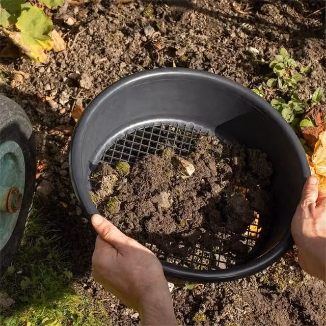 Nordara Large Round Plastic Garden Soil Sieve in Black – 1