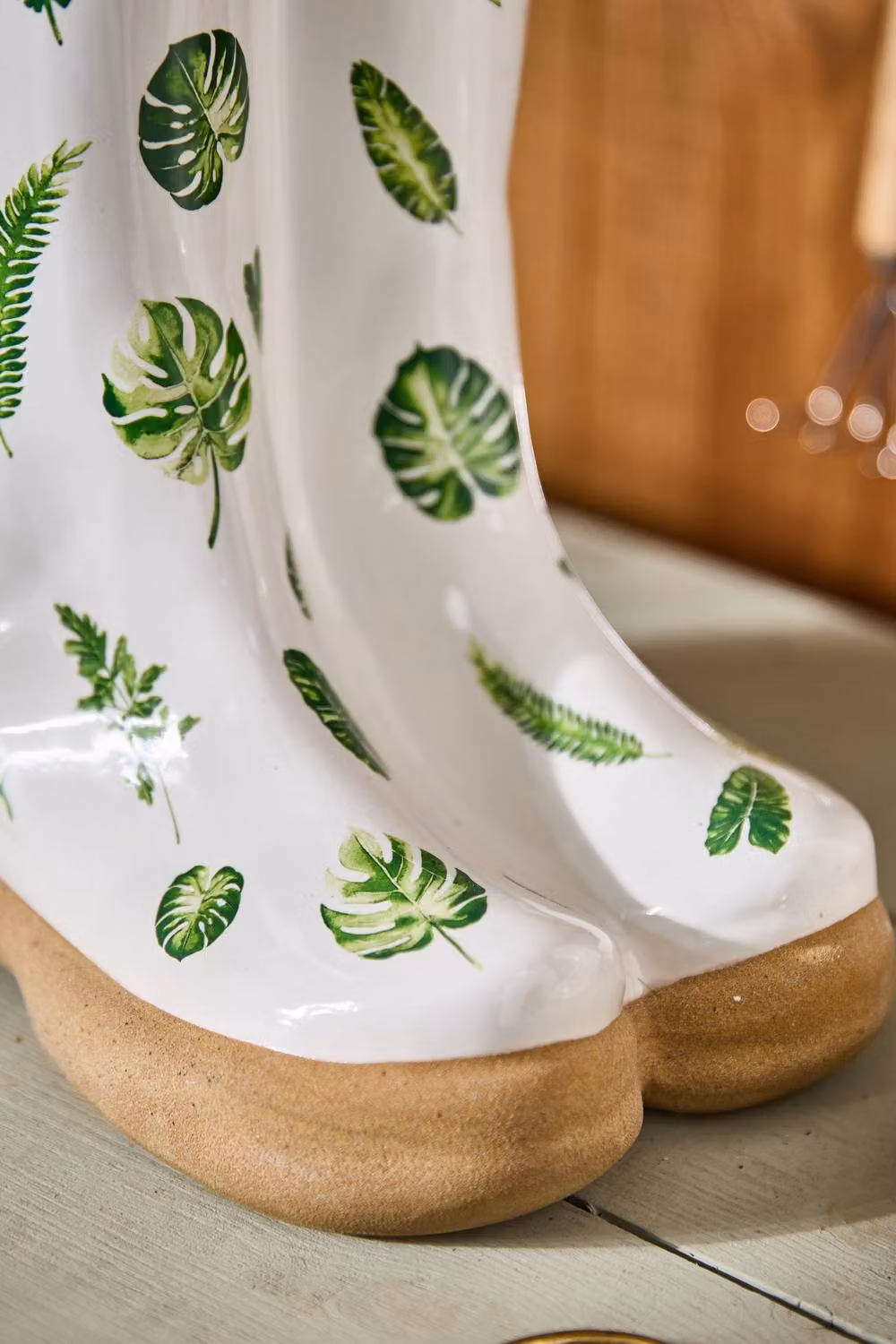 Dibor Large Leaves Welly Boots Planter, White Ceramic, H: 29.5 cm, W: 24 cm – 3
