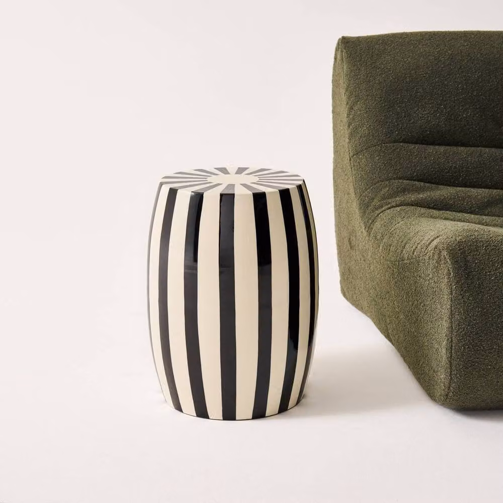 sweeek Modern Round Side Table in Two-Tone Enameled Steel, Black, Terracotta and Green, W/D/H: 35 x 35 x 46 cm – 3