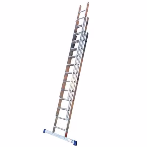 TB Davies TRADE Triple Extension Ladder in Silver, 3.0 m to 7.0 m, with Comfort D-Shaped Rungs, EN131 Professional