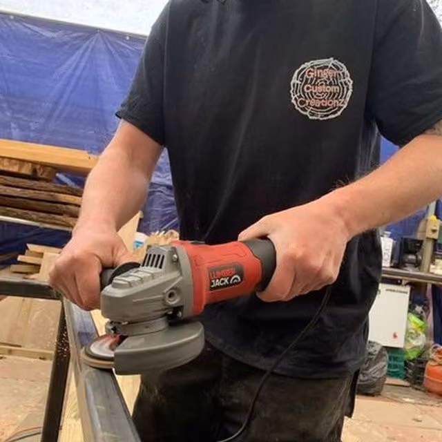 Lumberjack Heavy Duty Trade Electric Angle Grinder, 115mm, Red