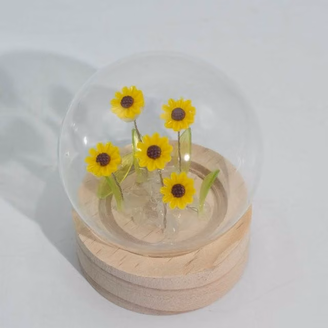 KDMK Floral Glow Garden Dome with 5 Sunflowers and LED Light, Yellow Glass and Wood Tabletop Decor