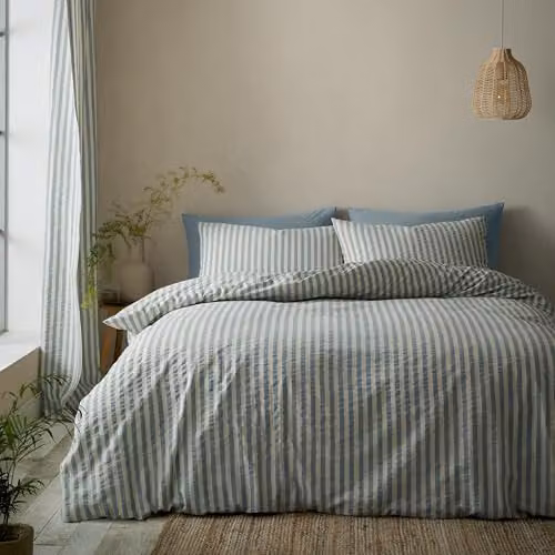 Pineapple Elephant Blue Striped Cotton Rich Duvet Cover and Pillowcase Set, W/D/H: 180 x 200 cm, Pillowcase: 50 x 75 cm