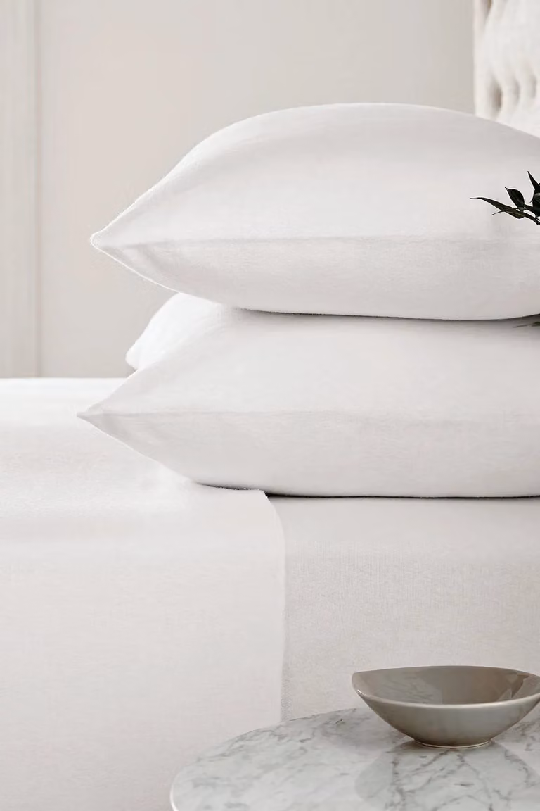 Helena Springfield White Brushed Cotton Flannelette Fitted Sheet, W/D/H: 180 x 200 cm