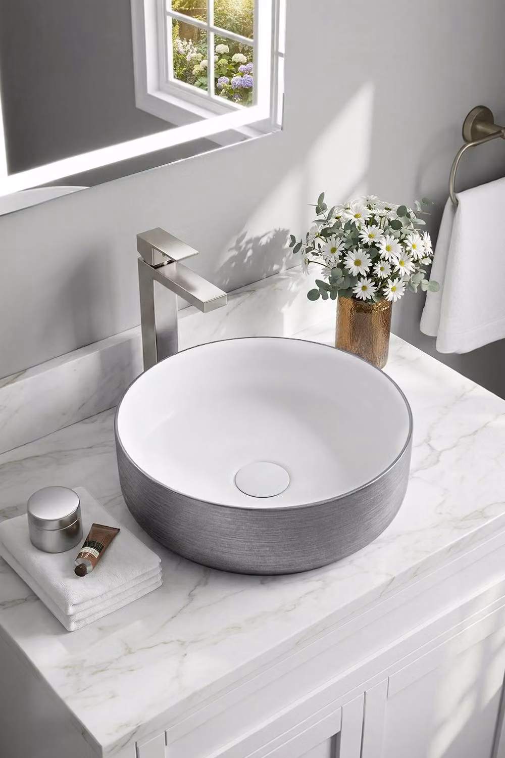 Living and Home Round Ceramic Countertop Vessel Sink in Silver, W/D/H: 36.0 x 36.0 x 12.5 cm – 2
